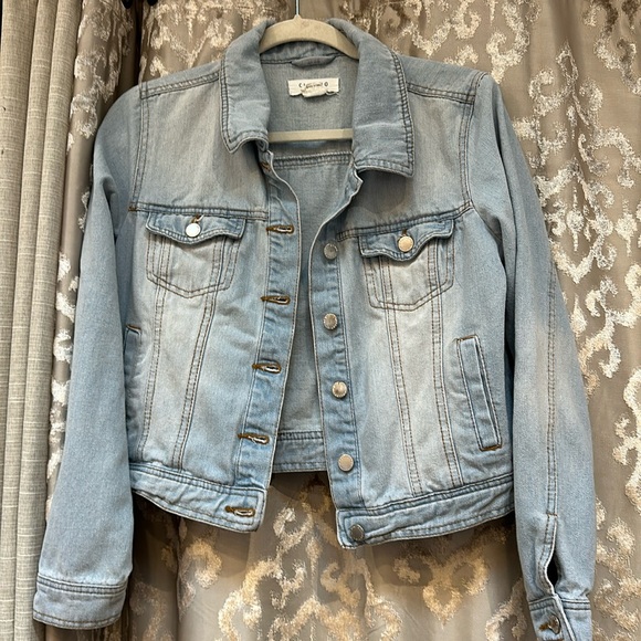 Ci Sono Jackets & Blazers - Ci Sono Cropped Light Wash Blue Denim Jean Jacket Size Large